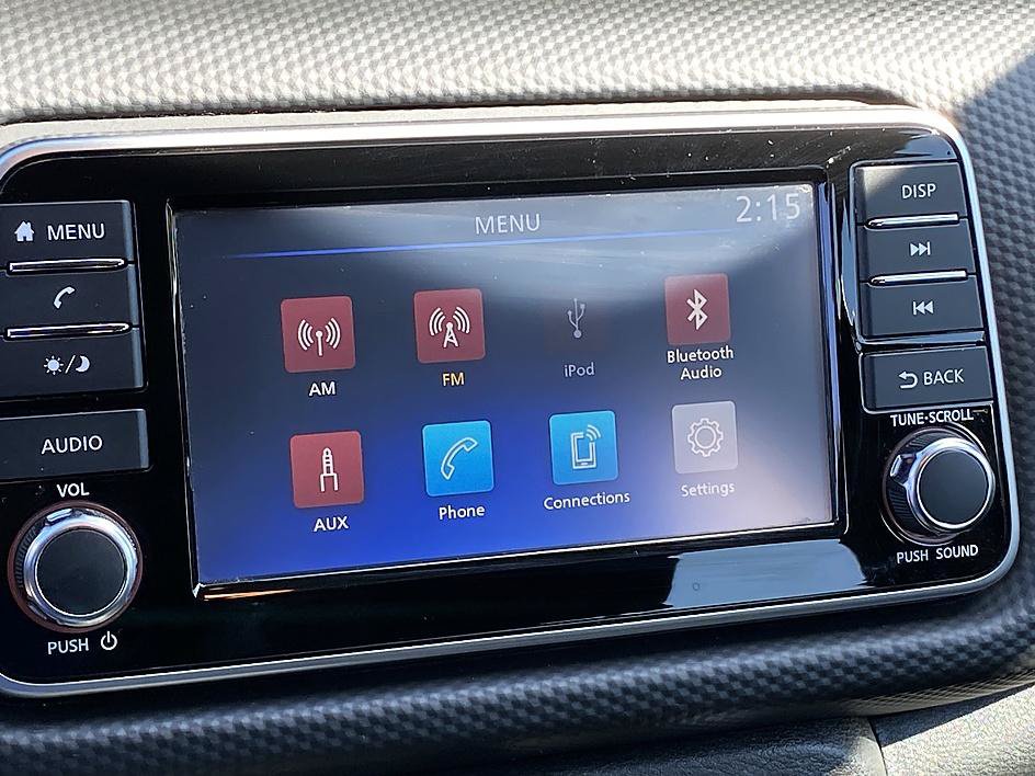 Used 2021 Nissan Kicks S FWD image 21