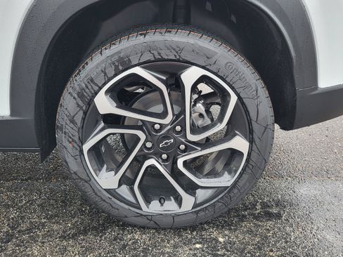 New 2026 Chevrolet Trax RS w/ Driver Confidence Package FWD image 20
