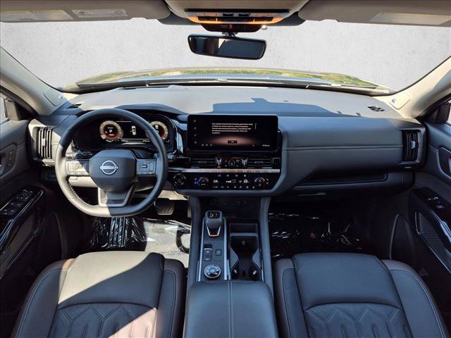 Used 2026 Nissan Pathfinder Platinum w/ Cargo Package AWD/4WD image 17