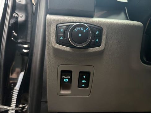 Certified 2018 Ford F150 XLT w/ Equipment Group 301A Mid image 23