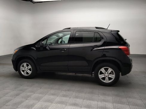Used 2022 Chevrolet Trax LT image 3