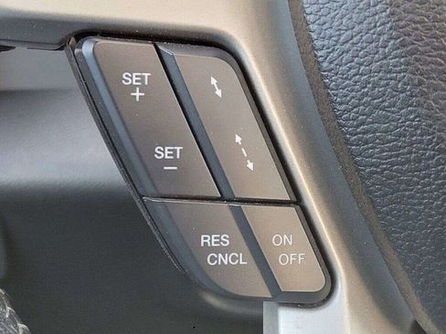 Used 2021 Ford F350 Lariat AWD/4WD image 31