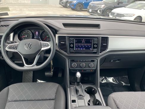 Used 2020 Volkswagen Atlas Cross Sport S image 12