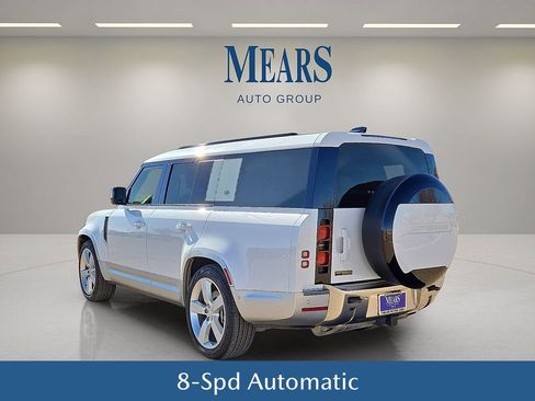 Used 2023 Land Rover Defender 130 First Edition image 4
