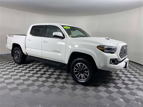 Used 2023 Toyota Tacoma TRD Sport image 1