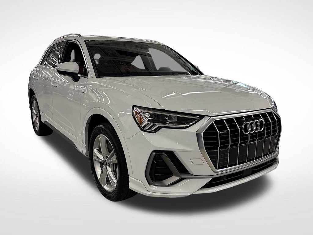 Certified 2022 Audi Q3 2.0T Premium Plus AWD/4WD image 7