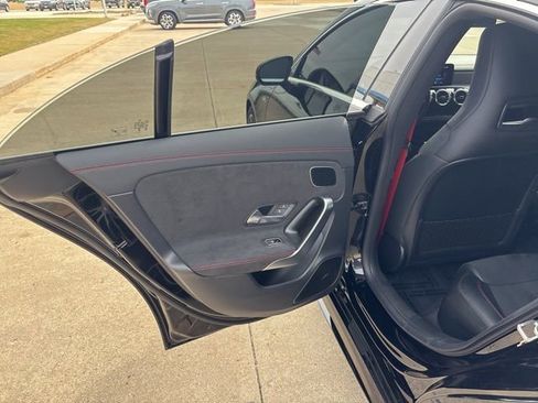 Used 2025 Mercedes-Benz CLA 35 AMG 4MATIC image 13