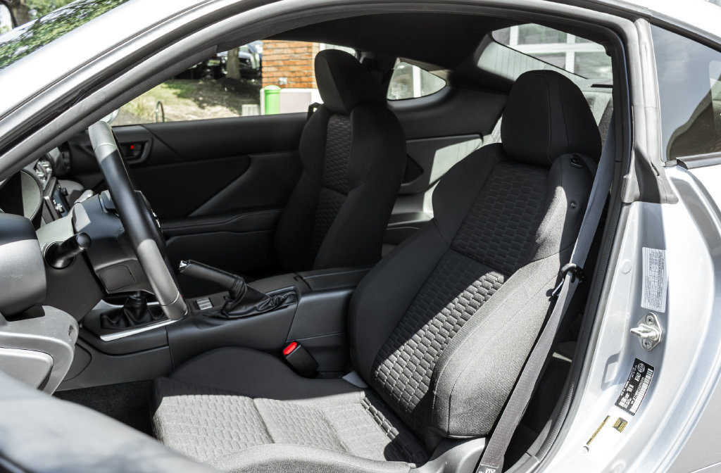 Used 2025 Toyota GR86 RWD image 7