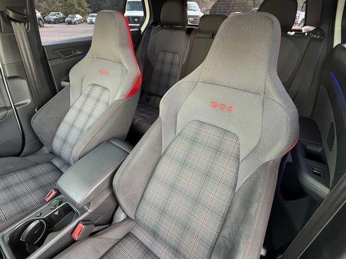 Used 2023 Volkswagen GTI Autobahn FWD image 40