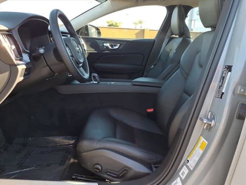 Used 2025 Volvo S60 B5 Core image 25