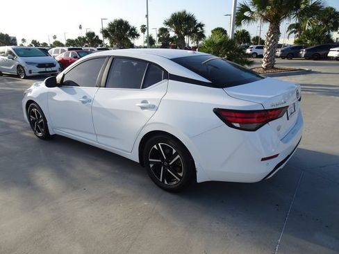 Used 2025 Nissan Sentra SV w/ Trunk Package FWD image 6
