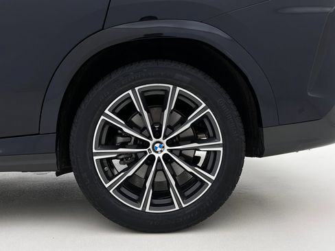 Certified 2024 BMW X6 xDrive40i w/ Premium Package AWD/4WD image 28