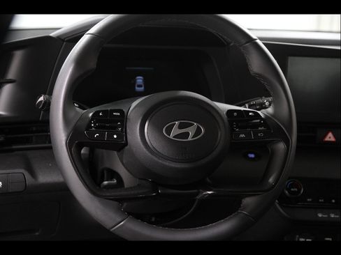 Certified 2025 Hyundai Elantra Sport FWD image 7
