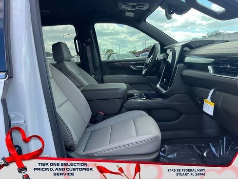 New 2026 GMC Yukon XL Elevation image 20