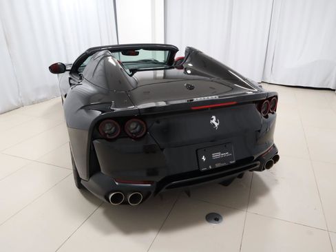 Certified 2021 Ferrari 812 GTS RWD image 13