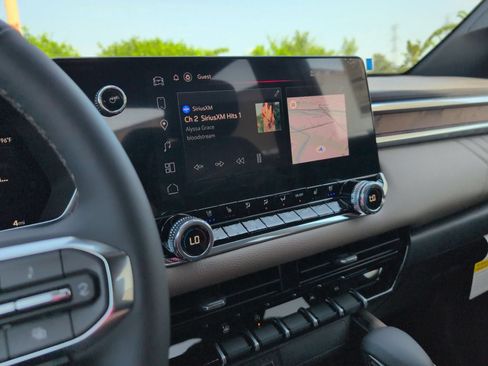 New 2026 GMC Canyon Denali AWD/4WD image 18