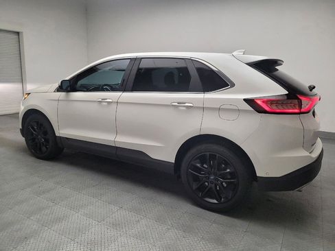 Used 2016 Ford Edge Titanium w/ Equipment Group 302A AWD/4WD image 3