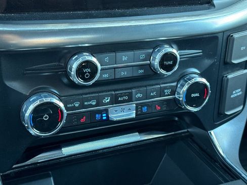 Used 2023 Ford F150 Lariat w/ Trailer Tow Package AWD/4WD image 20