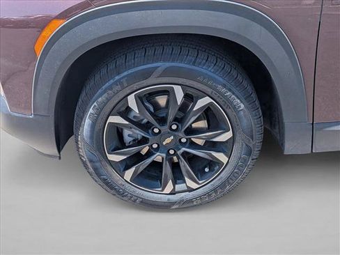 Used 2022 Chevrolet TrailBlazer LT w/ Convenience Package FWD image 15