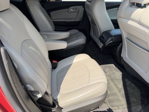 Used 2012 Chevrolet Traverse LTZ AWD/4WD image 19