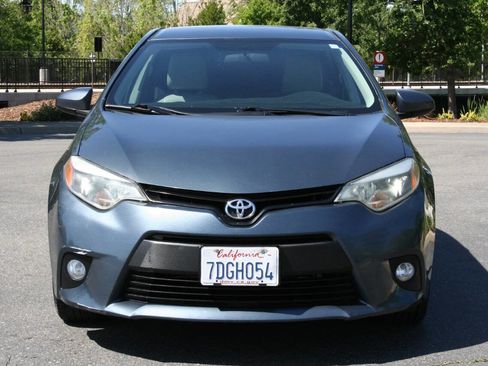 Used 2014 Toyota Corolla LE image 3