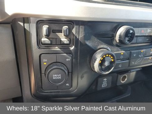 Used 2025 Ford F250 XLT AWD/4WD image 11