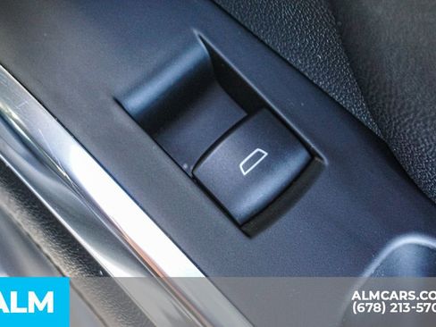 Used 2024 Chevrolet Traverse LT image 56