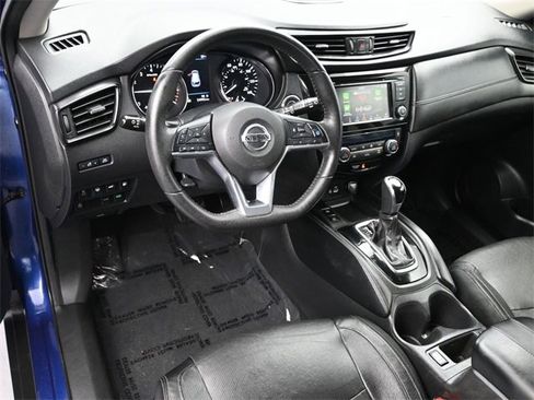 Used 2020 Nissan Rogue SL w/ Premium Package image 17