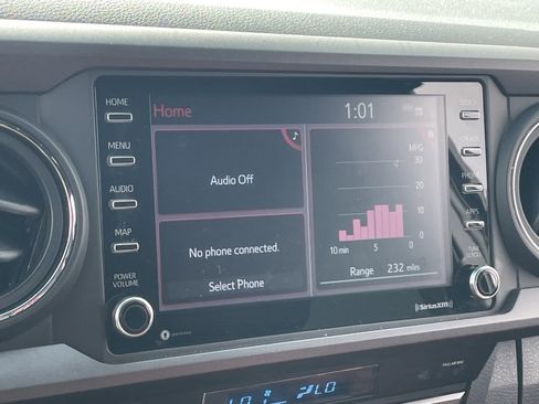 Used 2023 Toyota Tacoma TRD Off-Road image 6