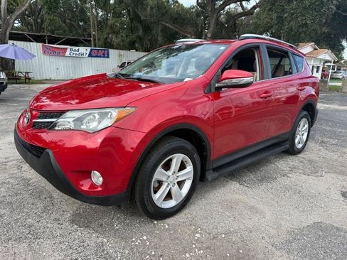 Used 2013 Toyota RAV4 XLE FWD image 1