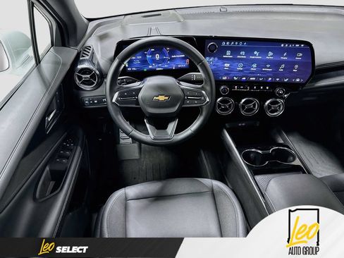 Used 2024 Chevrolet Blazer EV LT AWD/4WD image 25