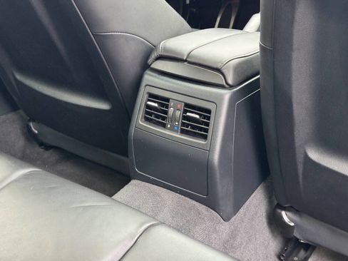 Used 2011 BMW M3 Sedan image 30