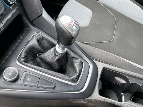 Used 2016 Ford Focus ST FWD image 17