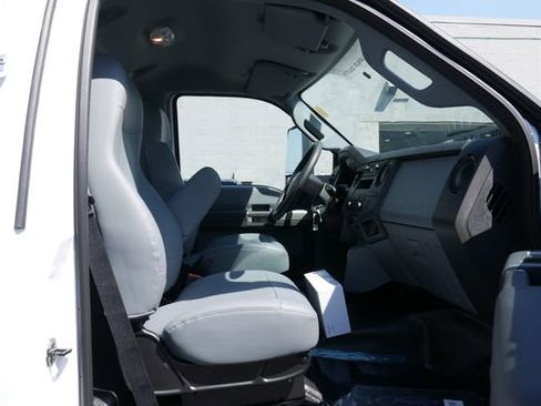 New 2027 Ford F750 2WD Regular Cab Super Duty image 24