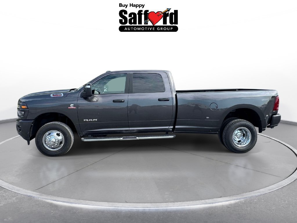 New 2026 RAM 3500 Big Horn AWD/4WD image 4