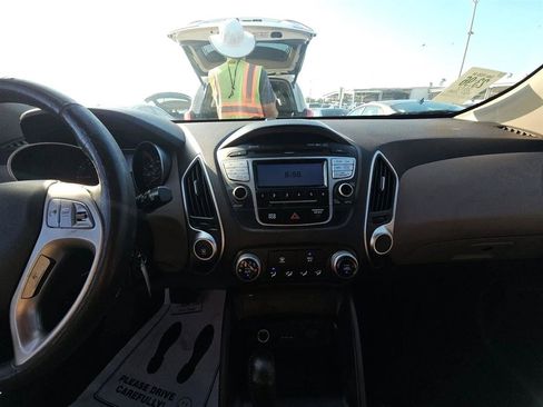 Used 2012 Hyundai Tucson GLS FWD image 17