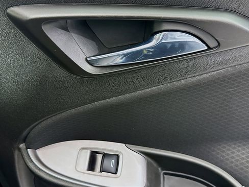 Used 2021 Chevrolet Malibu LS image 30