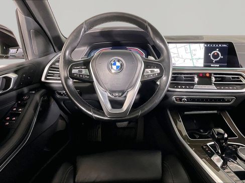 Certified 2022 BMW X5 xDrive40i w/ Premium Package AWD/4WD image 8