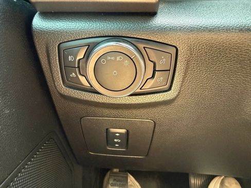Used 2017 Ford F150 XLT w/ Equipment Group 302A Luxury RWD image 26