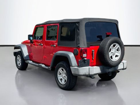 Used 2016 Jeep Wrangler Unlimited Sport w/ Connectivity Group AWD/4WD image 5