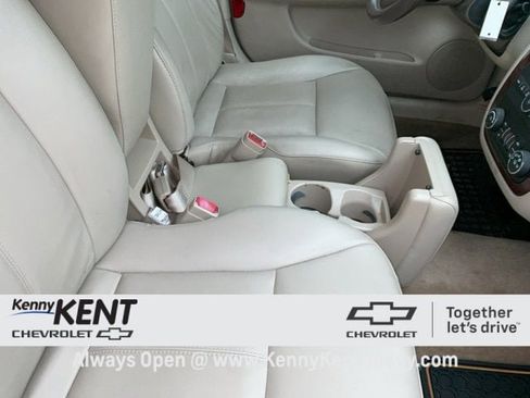 Used 2007 Chevrolet Impala LT image 13