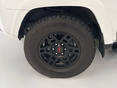 Certified 2024 Toyota 4Runner TRD Off-Road Premium w/ Moonroof Package AWD/4WD image 26
