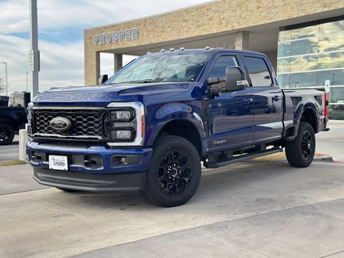 New 2026 Ford F250 Lariat w/ Black Appearance Package image 48