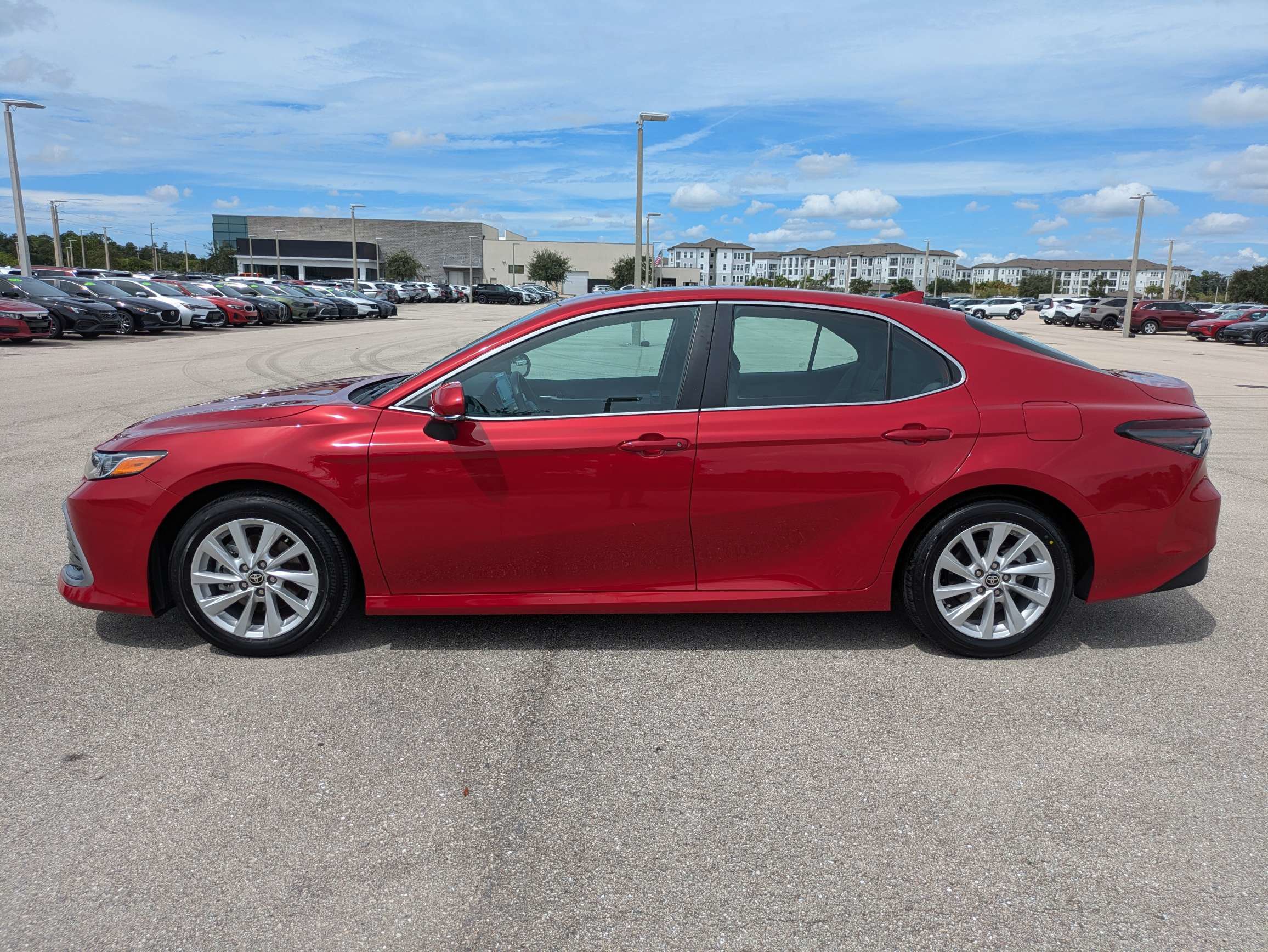 Used 2024 Toyota Camry LE w/ Convenience Package FWD image 7