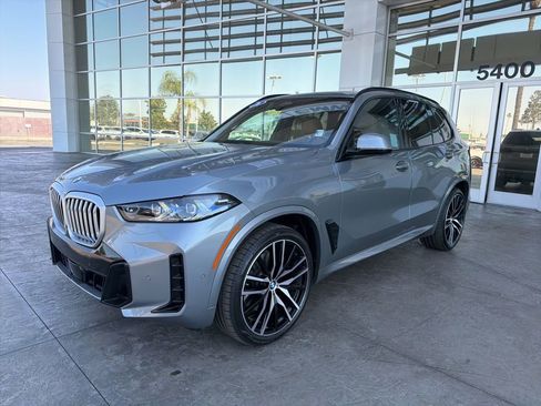 Used 2026 BMW X5 xDrive40i w/ M Sport Package AWD/4WD image 1