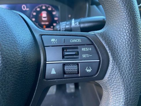 Used 2023 Honda Accord LX image 17