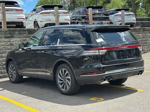 New 2026 Lincoln Aviator AWD image 30