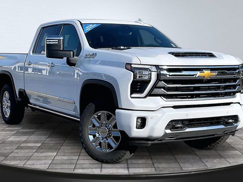 New 2026 Chevrolet Silverado 2500 High Country w/ High Country Premium Package AWD/4WD image 2