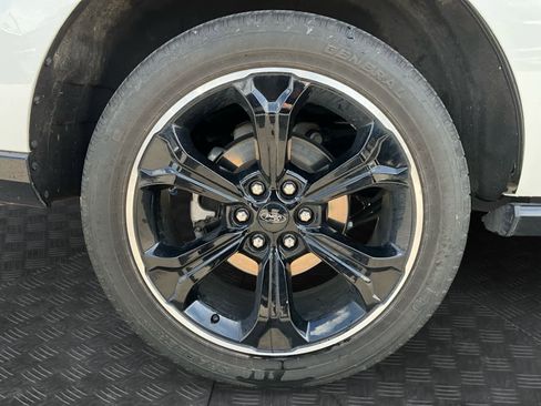 Used 2023 Ford Expedition Limited AWD/4WD image 14