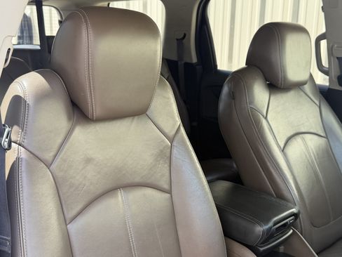 Used 2014 GMC Acadia SLT FWD image 37